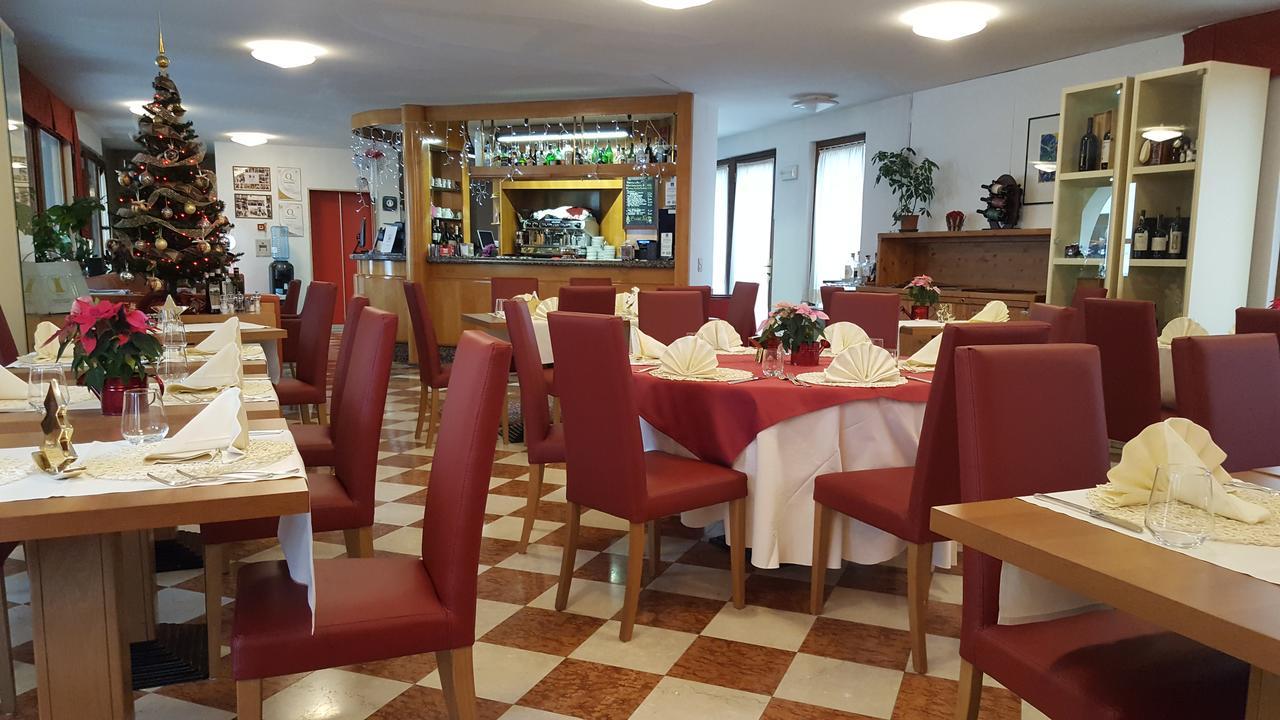 Hotel And Wellness Patriarca San Vito al Tagliamento Bagian luar foto